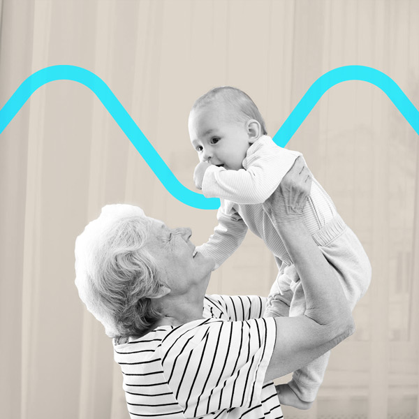 Salud Auditiva 4 Abuela y nieto 2